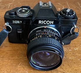 Ricoh XR7 35mm Film SLR Camera w/ Marexar-CX 28mm Multicoated Lens Made In Japan