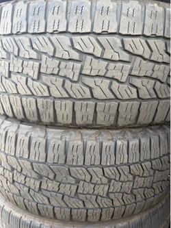 (2) 225/60R18 PAIR OF USED TIRES FALKEN ALL TERRAIN 60% LIFE !!
