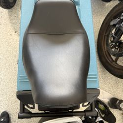 Harley Davidson Lowrider St Stock Seat 
