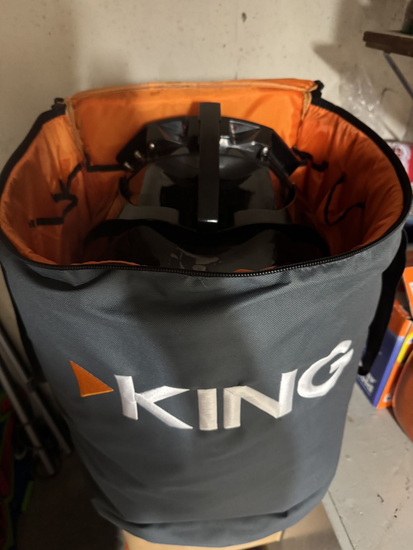 DISH King Tailgater Pro (with case!)