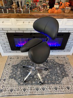 LIKE NEW**LIMKOMES Rolling Stool with Back Support&Split Seat,500lb Saddle Stool with Wheels