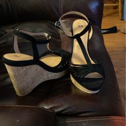 Beautiful Women’s Sized 8.5  High Wedges    Worn ONCE!    Perfect Condition 