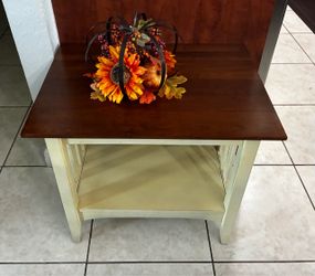 Ethan Allen Solid Cherry Top End Table