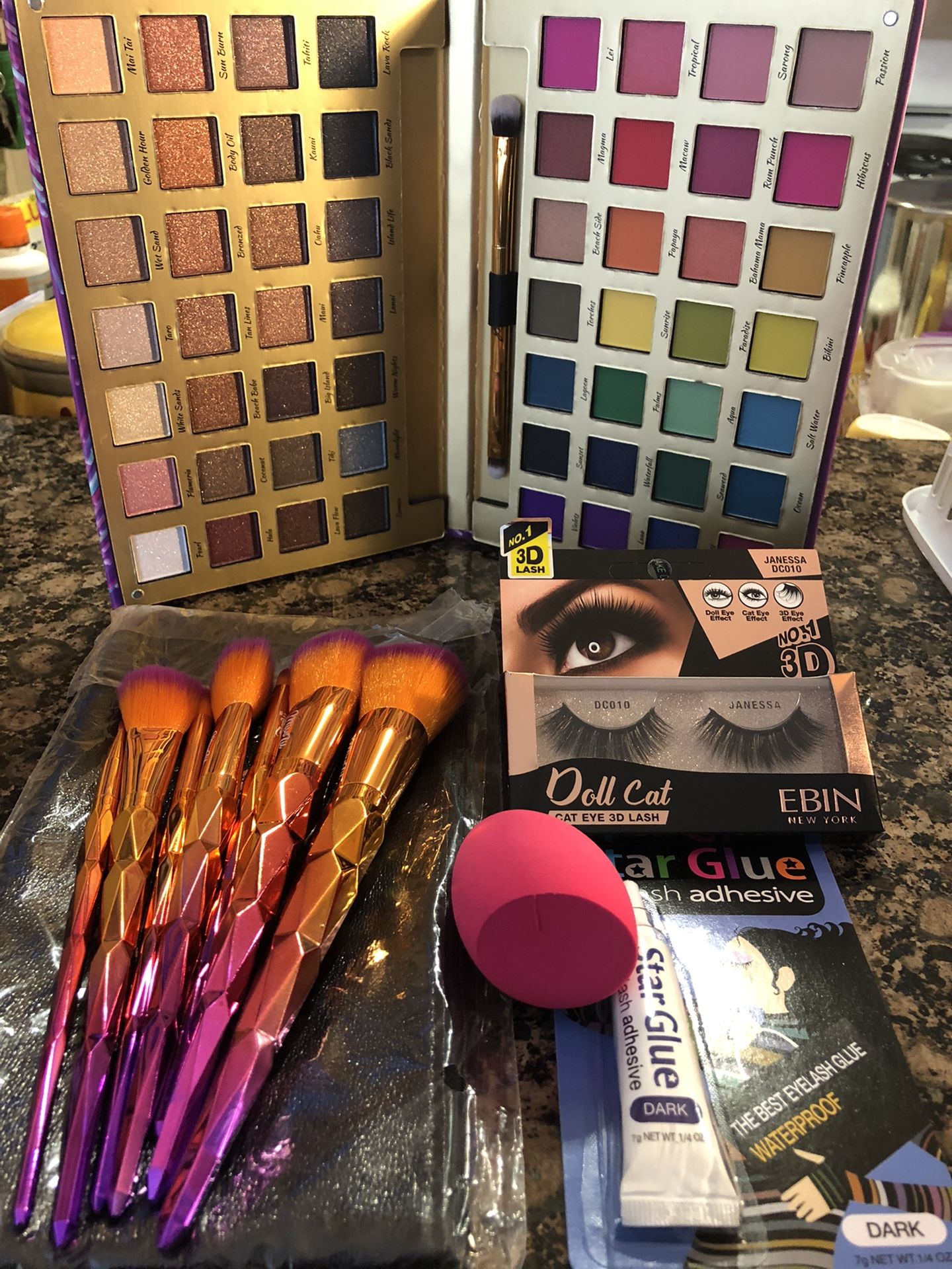 Makeup set! Will deliver!