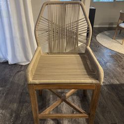  4 Counter High Bar Stools