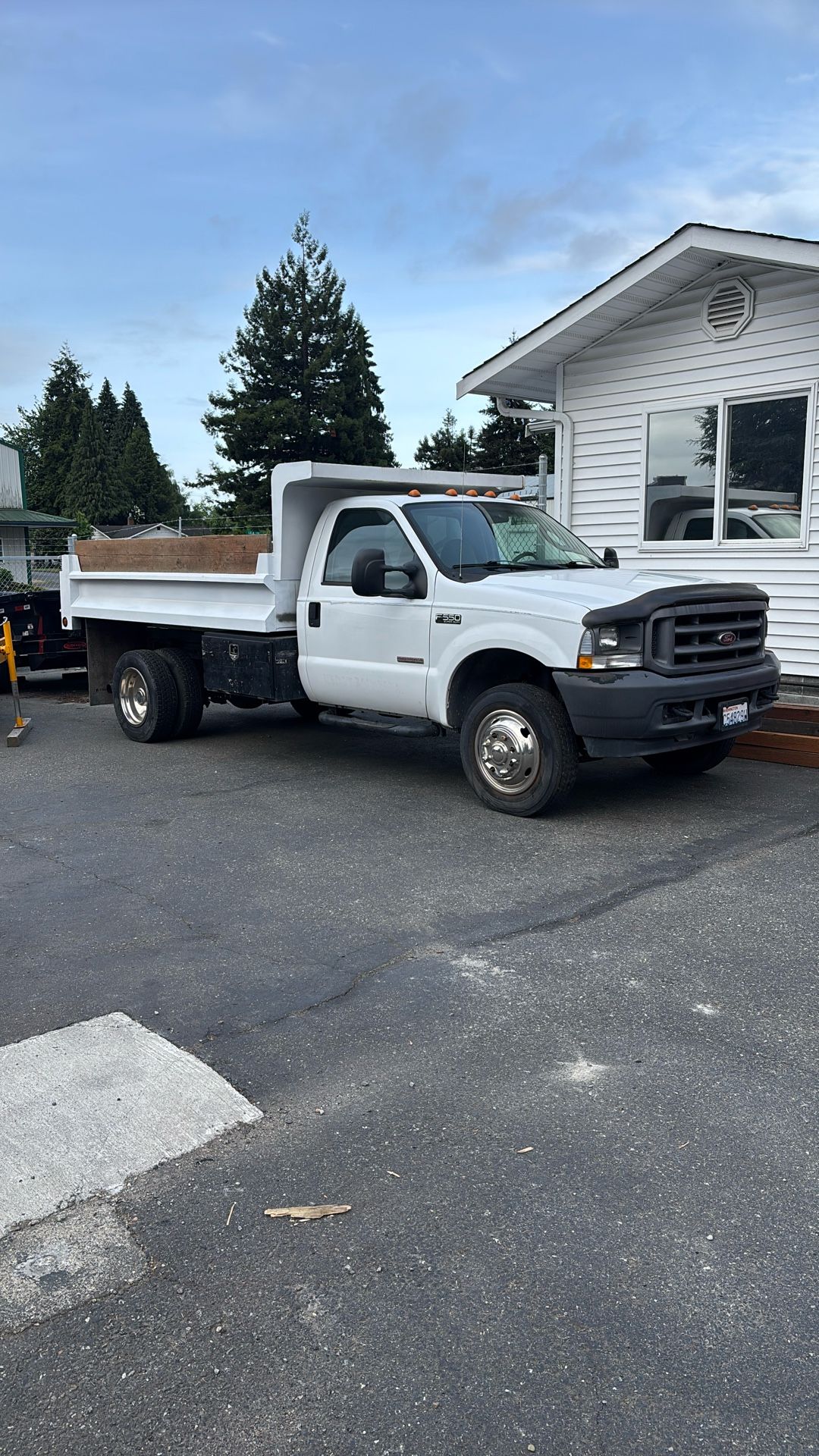 Ford F-550 XL Super Duty