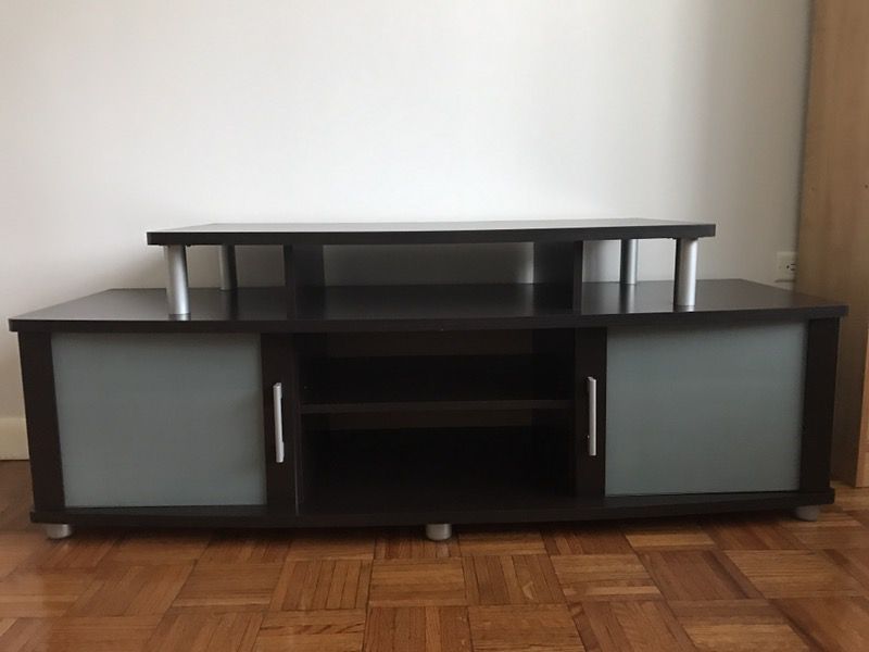 South Shore City Life Media TV Stand in Chocolate