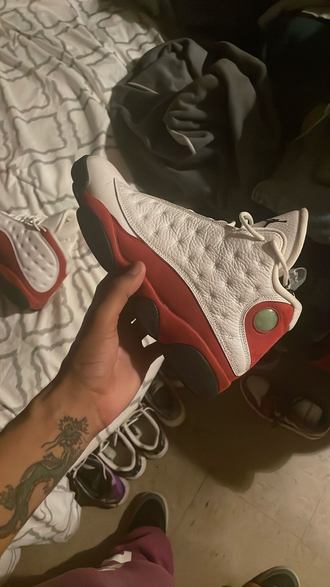 Air Jordan 13 Cherry