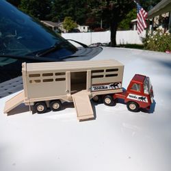 TONKA metal Semi truck.   Make Me Offer 