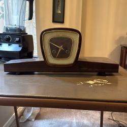 Chronos Mid Century Mantle Clock
