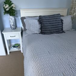 Pottery Barn Teen Hampton white bedroom set. Full storage bed, nightstand, Smart storage desk.