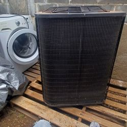 A c central air conditioner