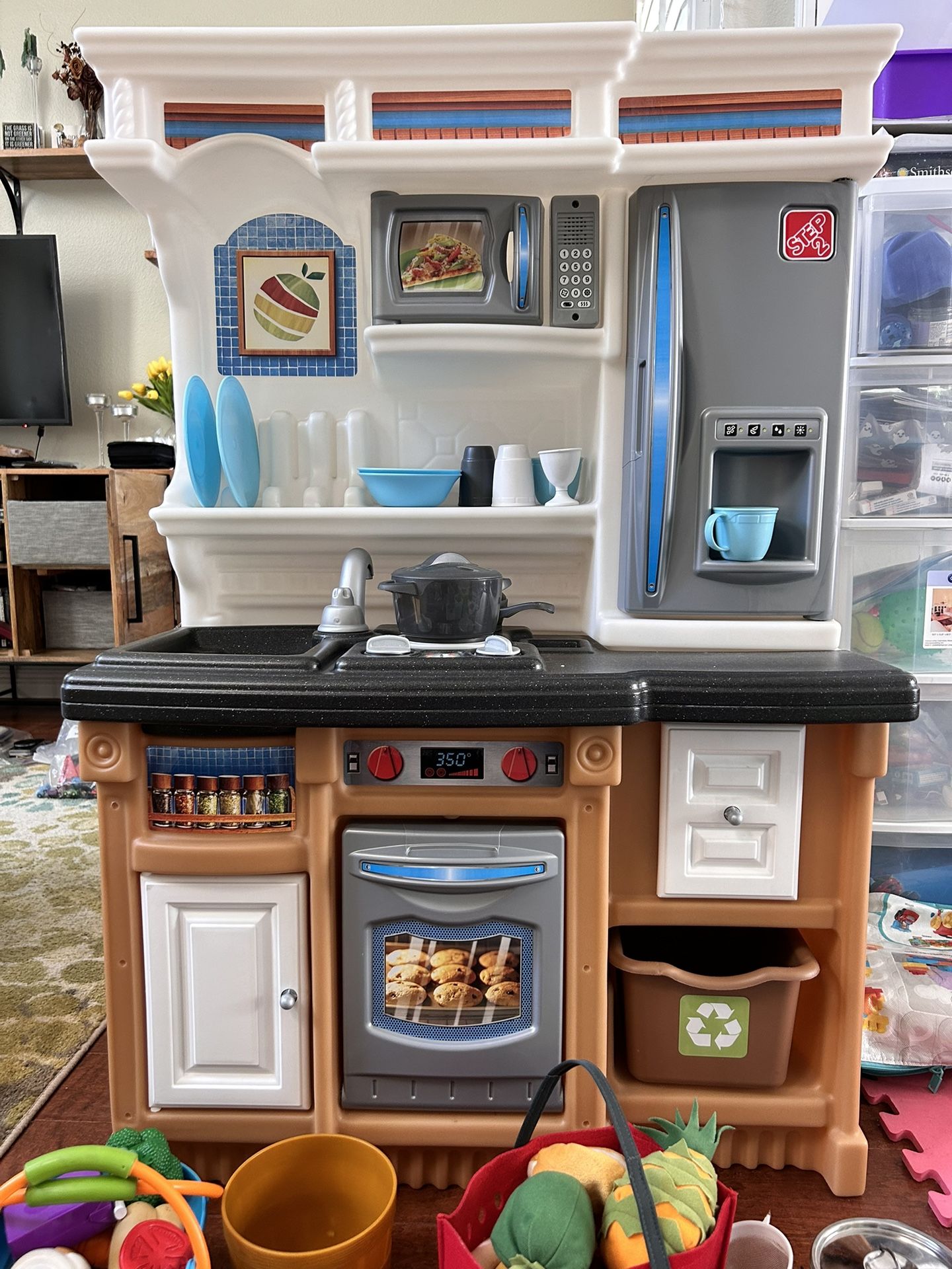 Play Kitchen And Accessories