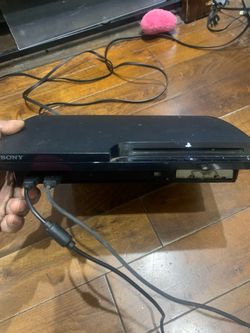 Used play station 3 /w 2 controllers & 3 games