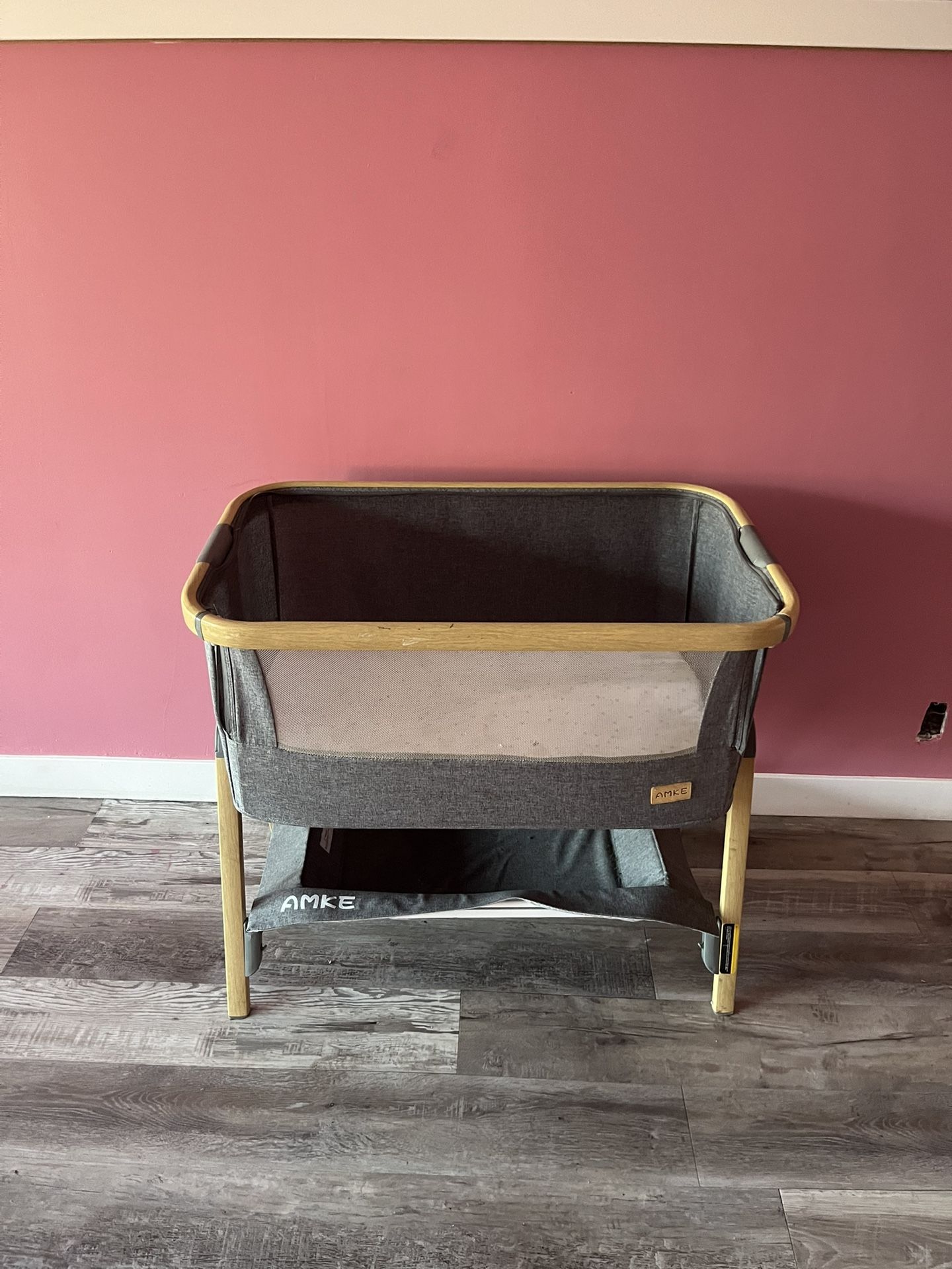AMKE Bassinet
