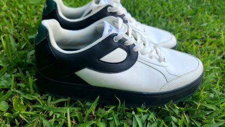 Golf shoes PLUTO 1 , mens size 11 , like new