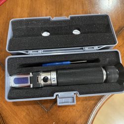Portable Refractometer 
