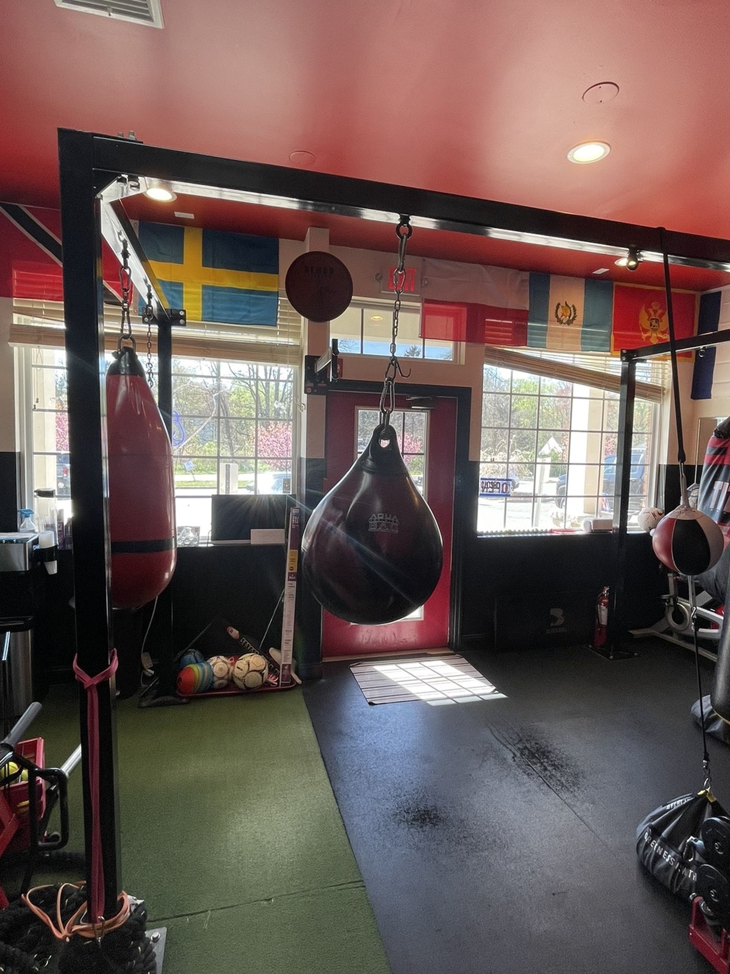 Punch Bag Holding Metallic bar