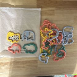 Interlocking Colorful Plastic Animals