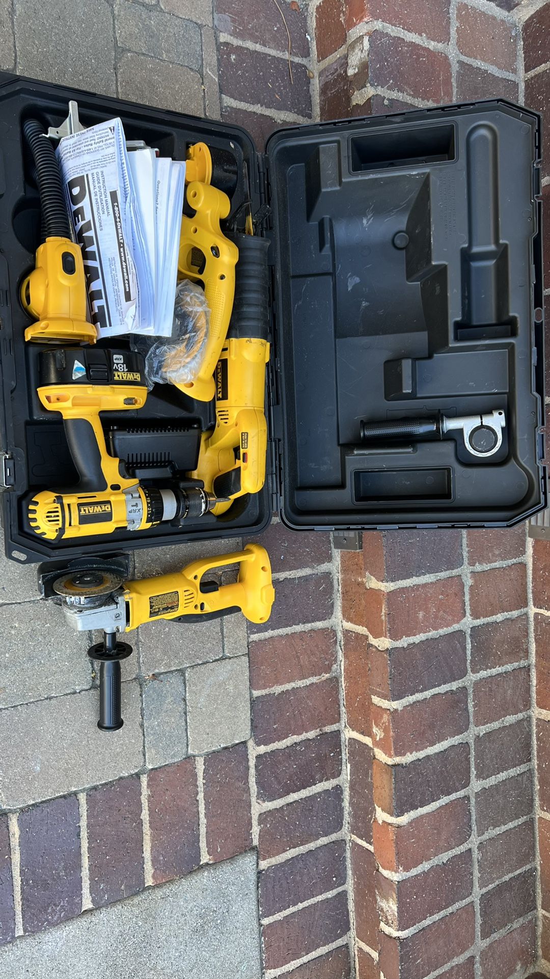Dewalt 18 Volts Profession Grade Tools