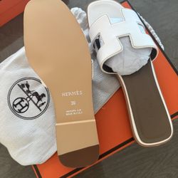 Oren Hermes  Sandals Size 39 