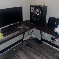 L Shaped Gaming Desk 