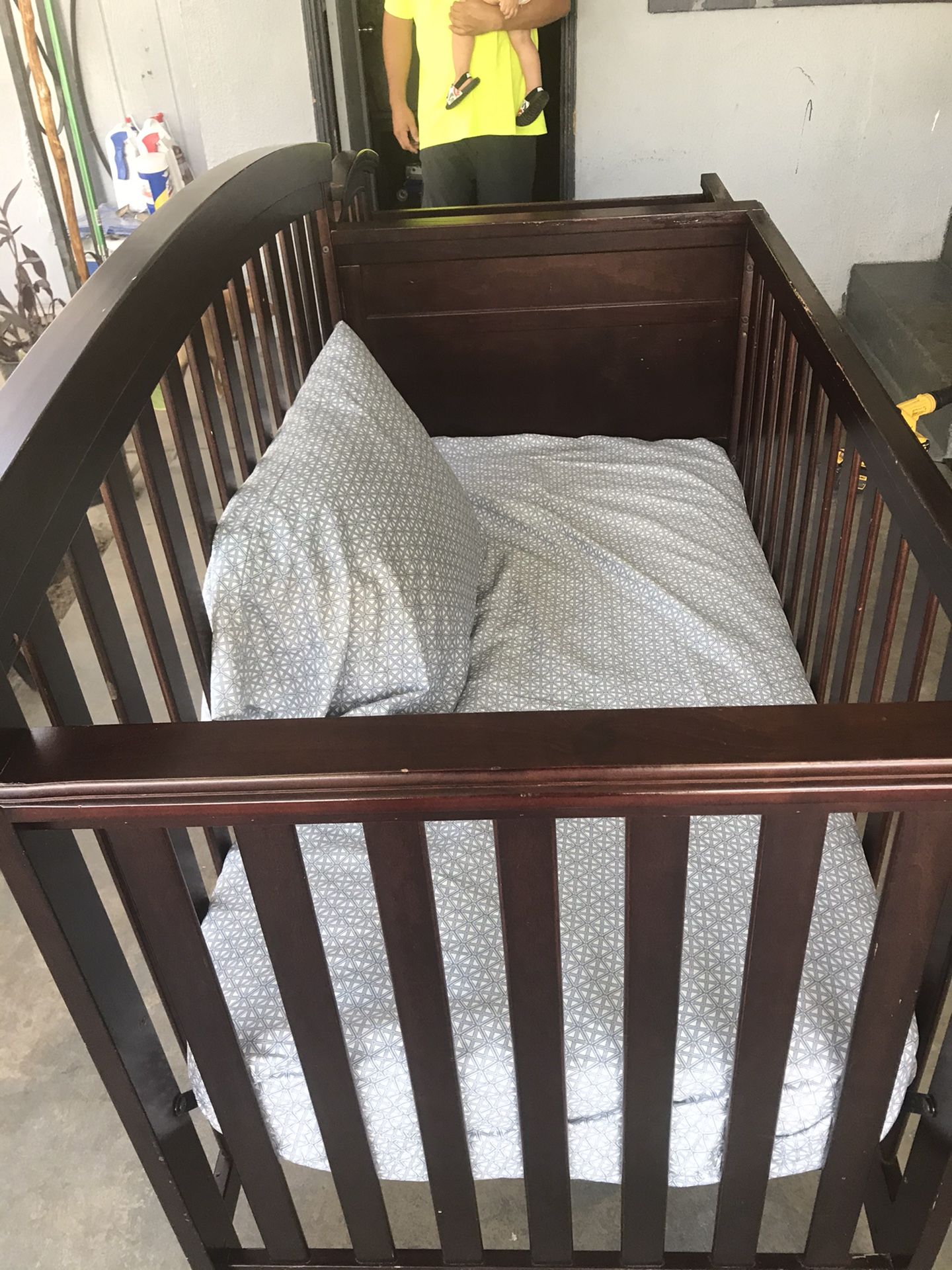 Wood Crib with Changing Table