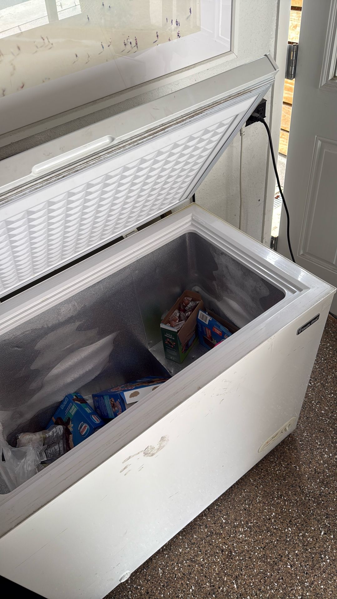 Deep freezer