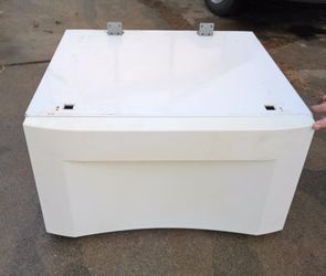 UNIVERSAL WASHER STAND WITH PULL OUT DRAWER