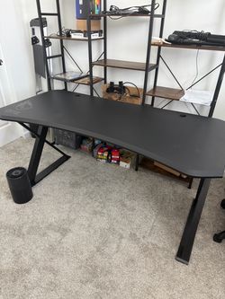 Gaming desk LED DPS