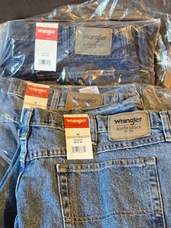 Wrangler  Brand New Men's pants  size 40x30