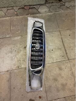 Front Grille / Parrilla Toyota  Tacoma 2002