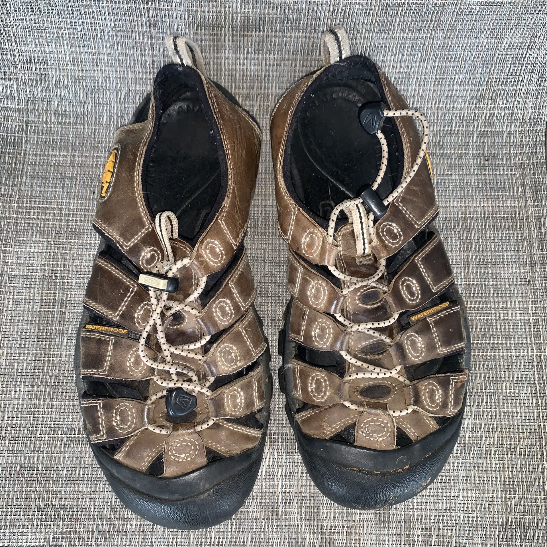 Keen Leather Sandals Size 8 Womens And 6.5 Mens