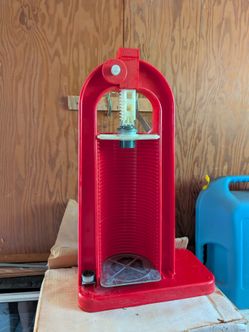 Vintage Super Universal Italian Bottle Capping Machine