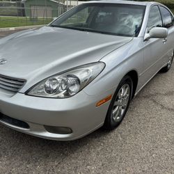 2004 Lexus ES 330