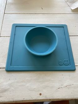 EzPz baby proof bowl