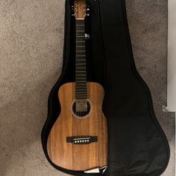 Martin Travel Guitar