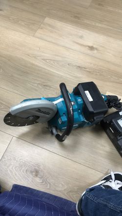 MAKITA CONCERETE SAW XEC01