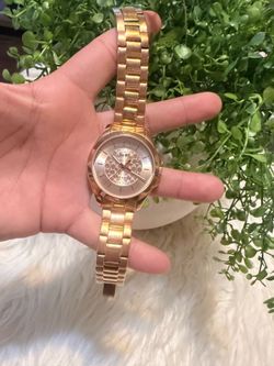 Reloj coach de mujer usado en buenas condiciones Trabaja bien por $85
