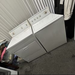KENMORE WASHER AND GAS DRYER 