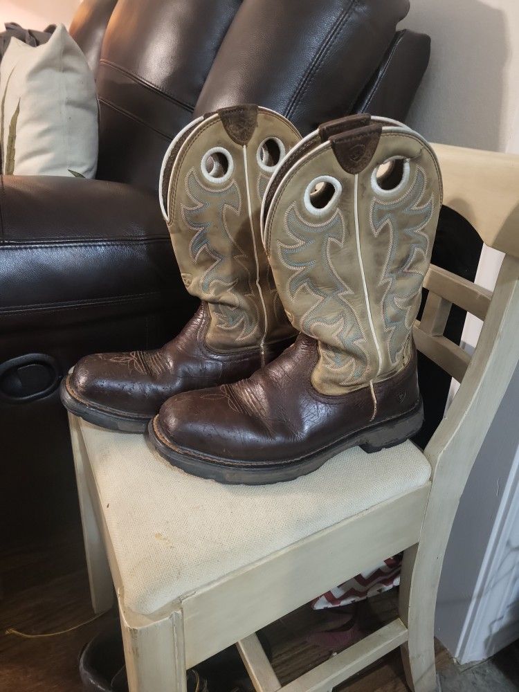 Size 13 Men's Ariat Steel Toe Work Boots; Size 13; Brown And Tan