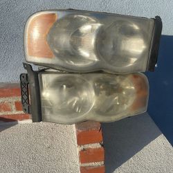 2003 front headlights dodge ram1500