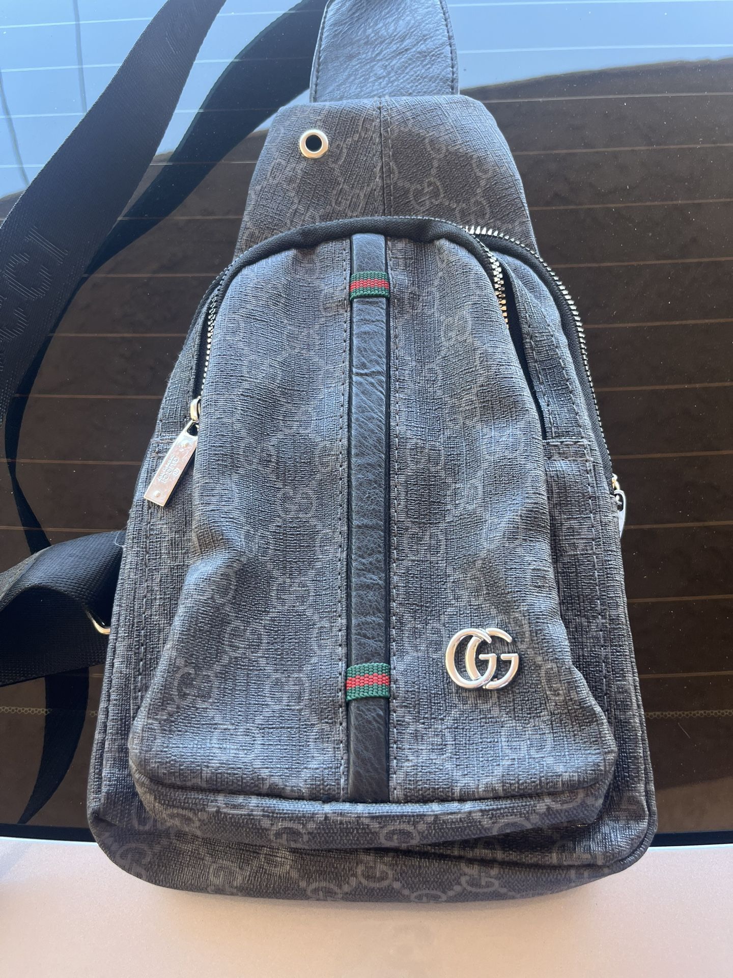 Gucci Cross Buddy