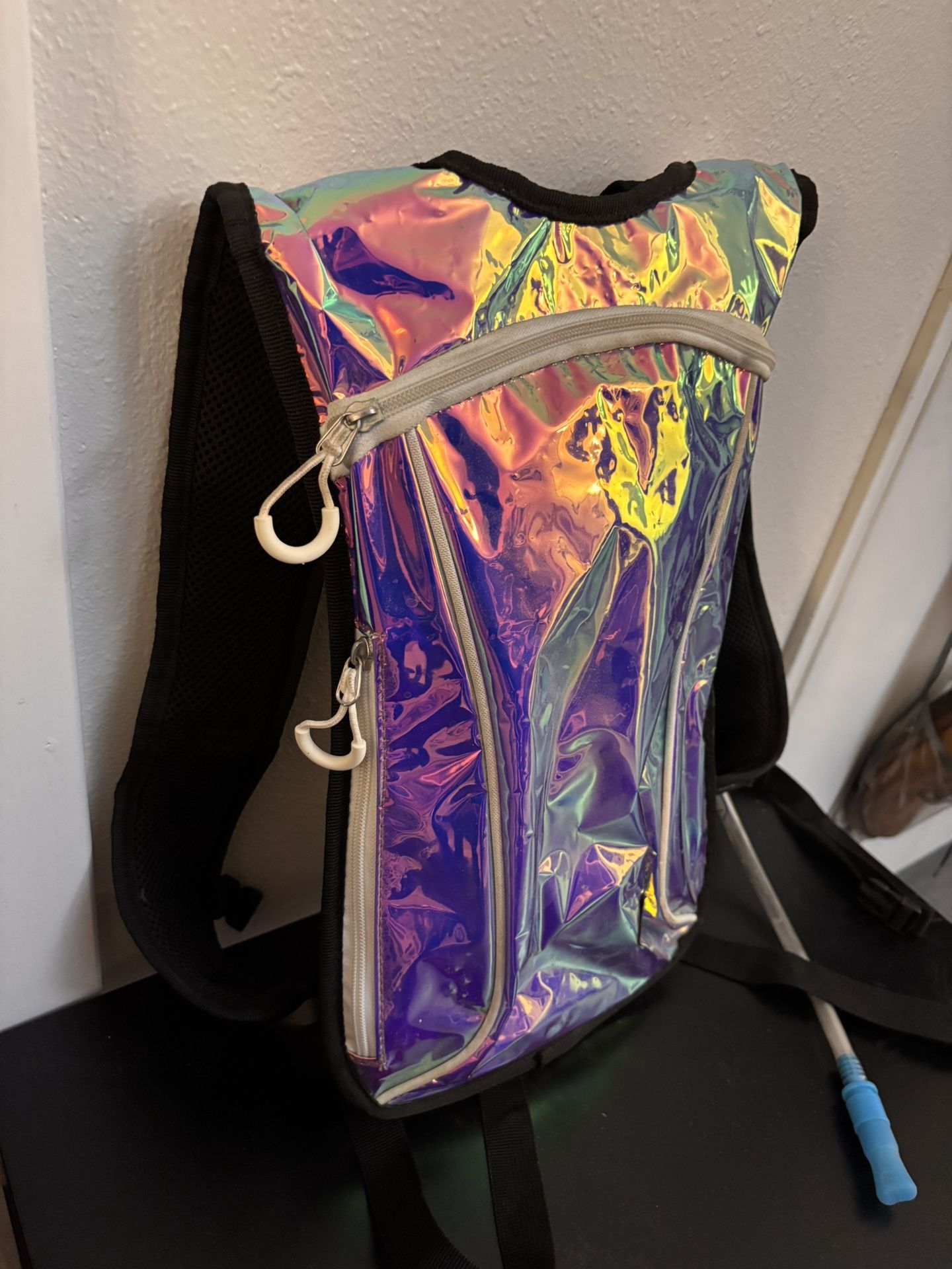 Hydration Backpack Shiny Reflection