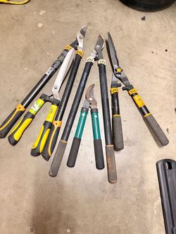 Hand trimmers