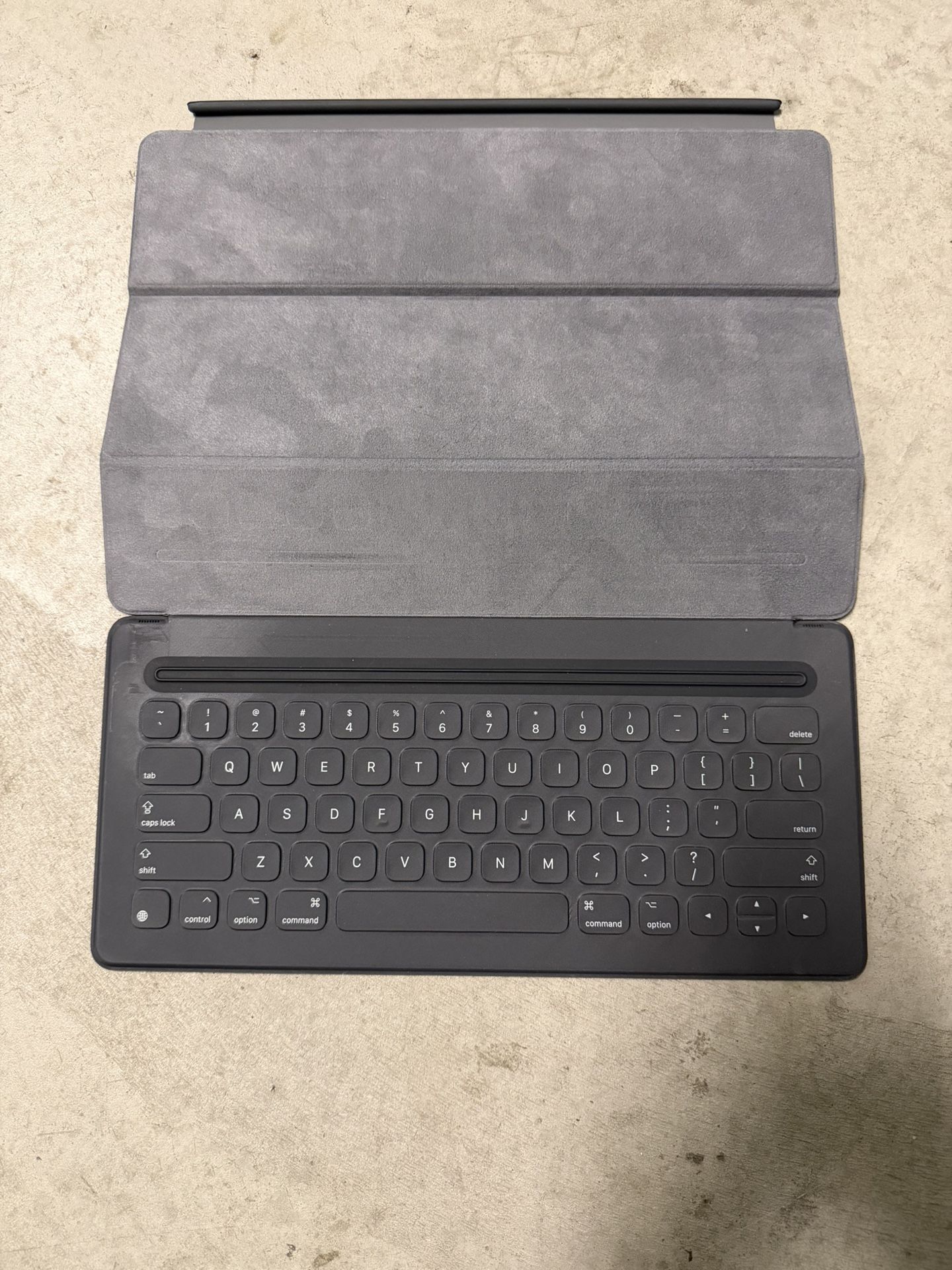 Genuine Apple iPad Pro 12.9 inch Smart Keyboard 