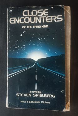 Close Encounters Book By Steven Spielberg