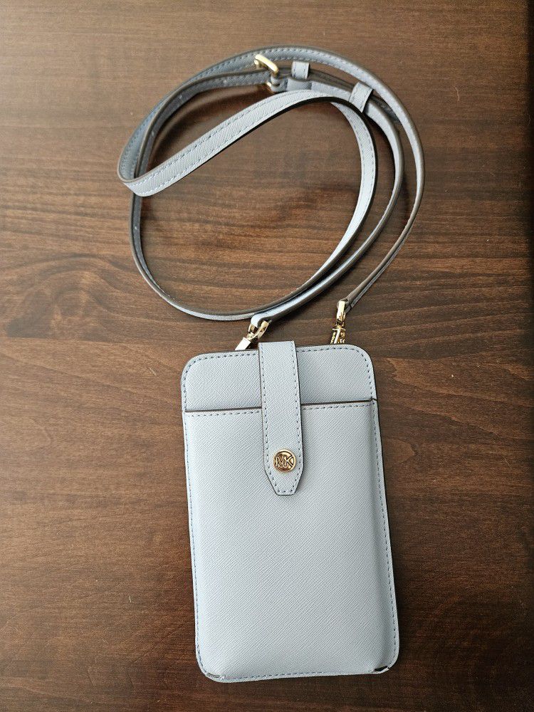 Michael Kors Smartphone Crossbody Bag