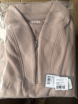 Softies DreamTech 1/4 Zip Jogger Set, New in Package