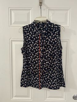 Tommy floral button up.